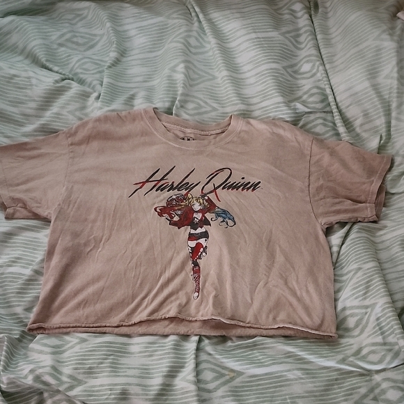 Batman Beige Harley Quinn Crop Top - Picture 1 of 6